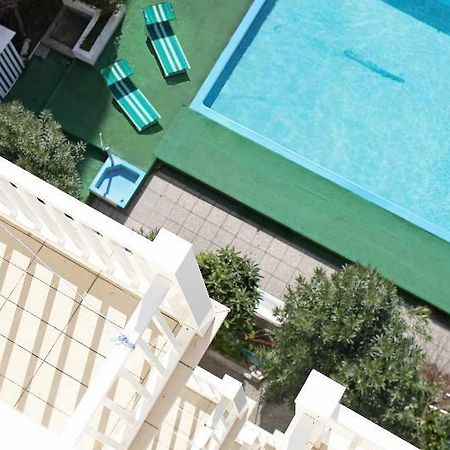 C-Hotels Aiglon Rimini Bagian luar foto